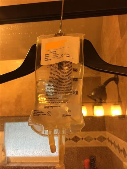 bag-of-iv-fluid-parvo-treatment
